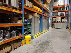 54 5 19 14 Spill kit vat klein olie 1