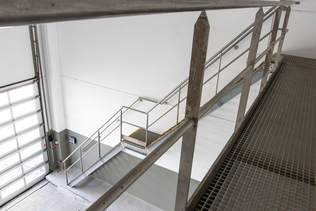 Kunststof trap bij installatie van Zoutman