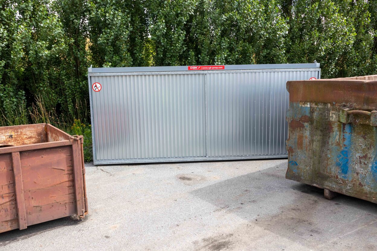 Niet-brandwerende container voor ontvlambare stoffen